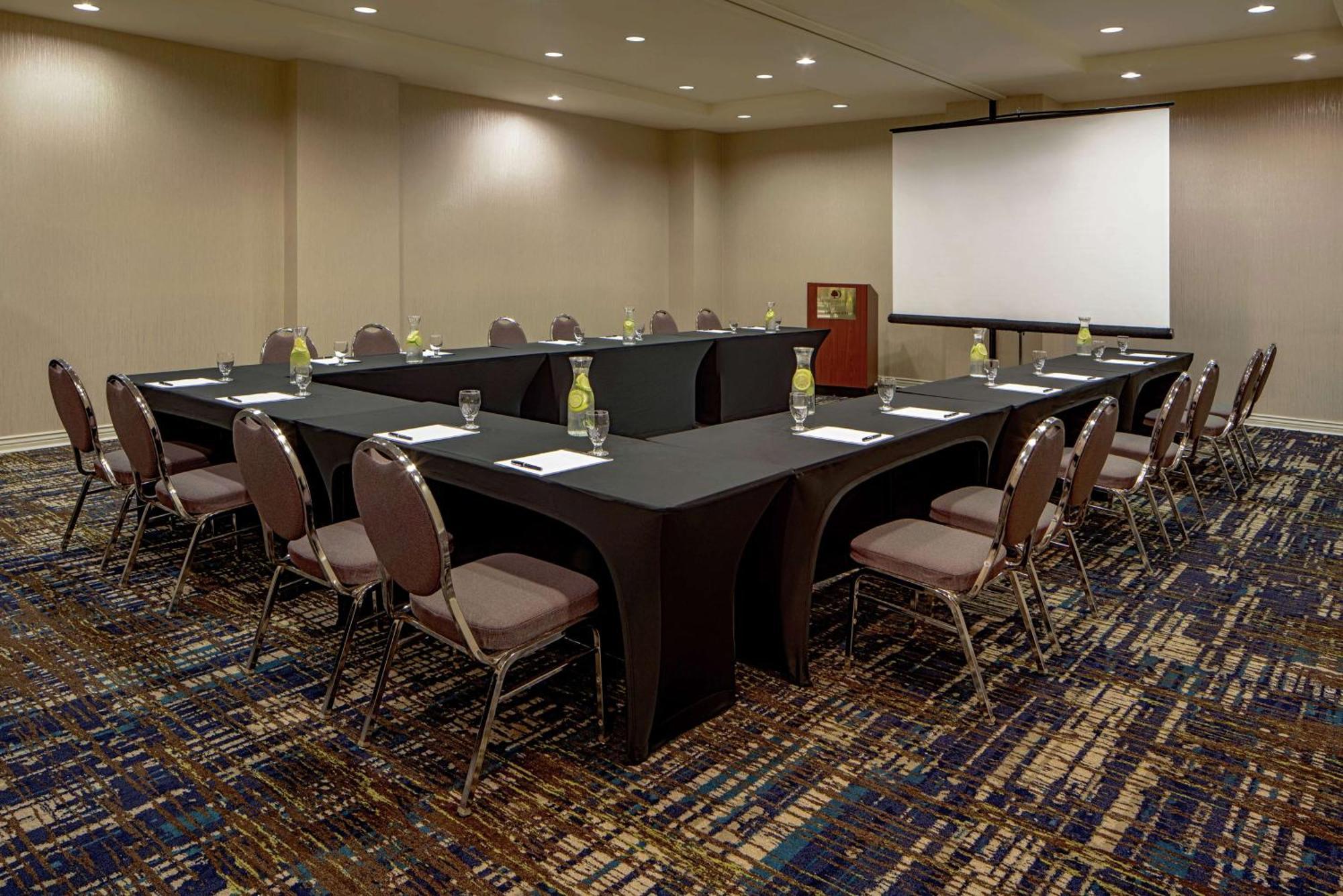 Doubletree Suites By Hilton Salt Lake City Buitenkant foto